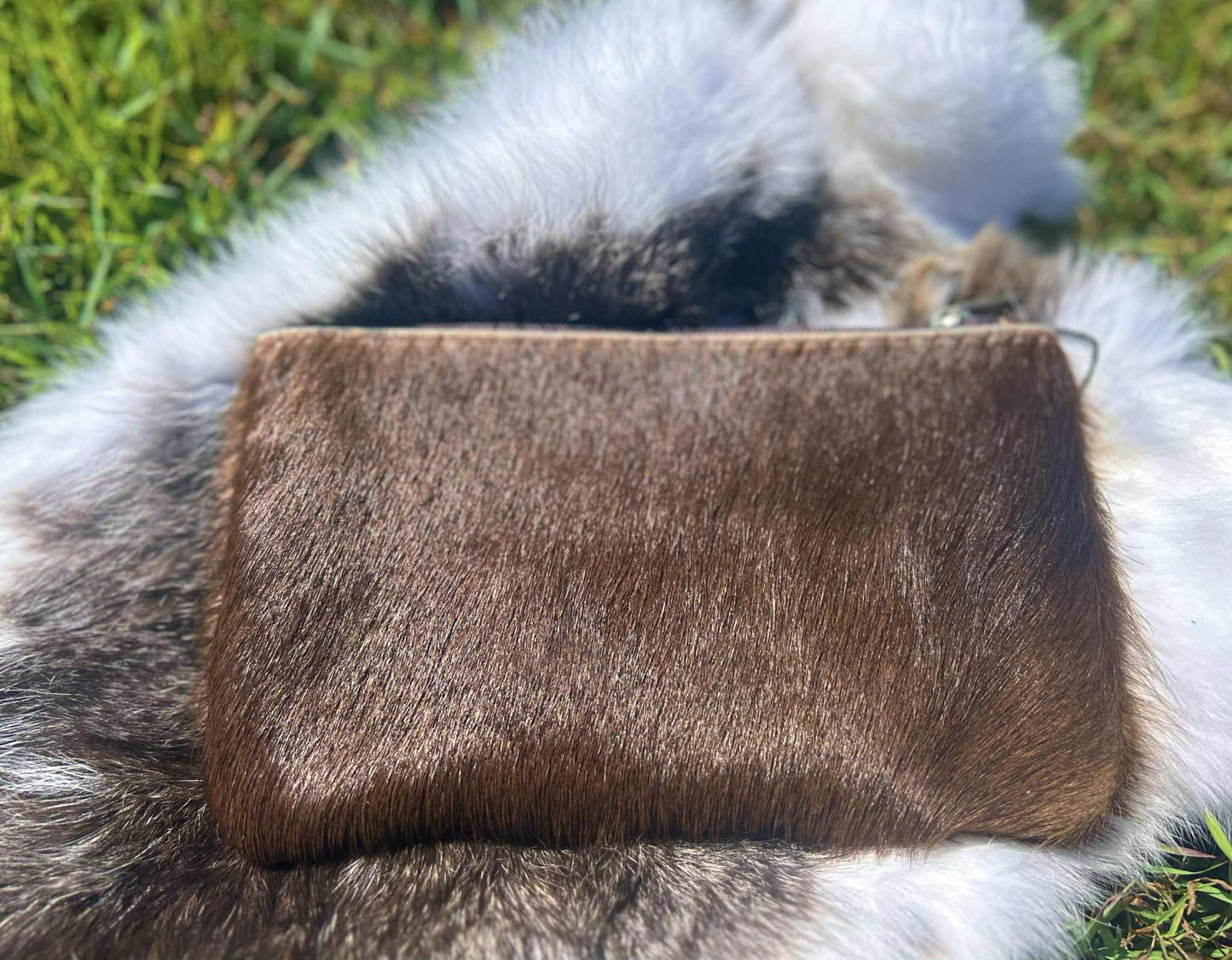 🇦🇺 Genuine Cowhide Clutch - Medium