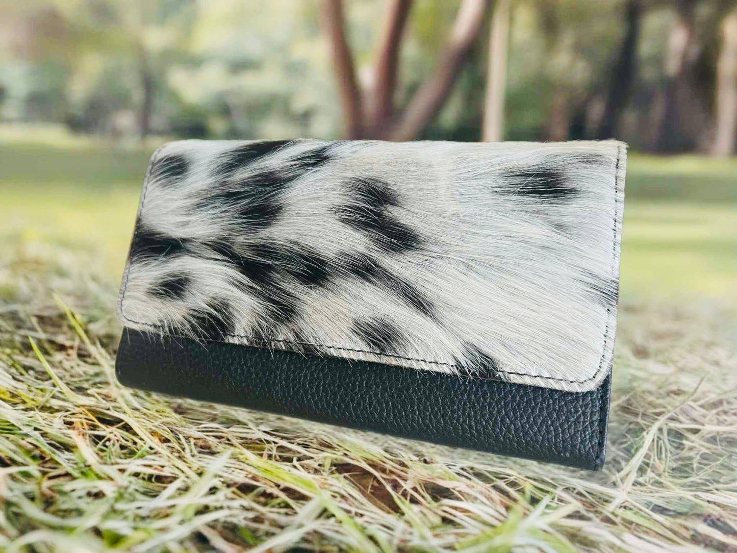 Genuine Cowhide Clutch Purse - Magnetic closure