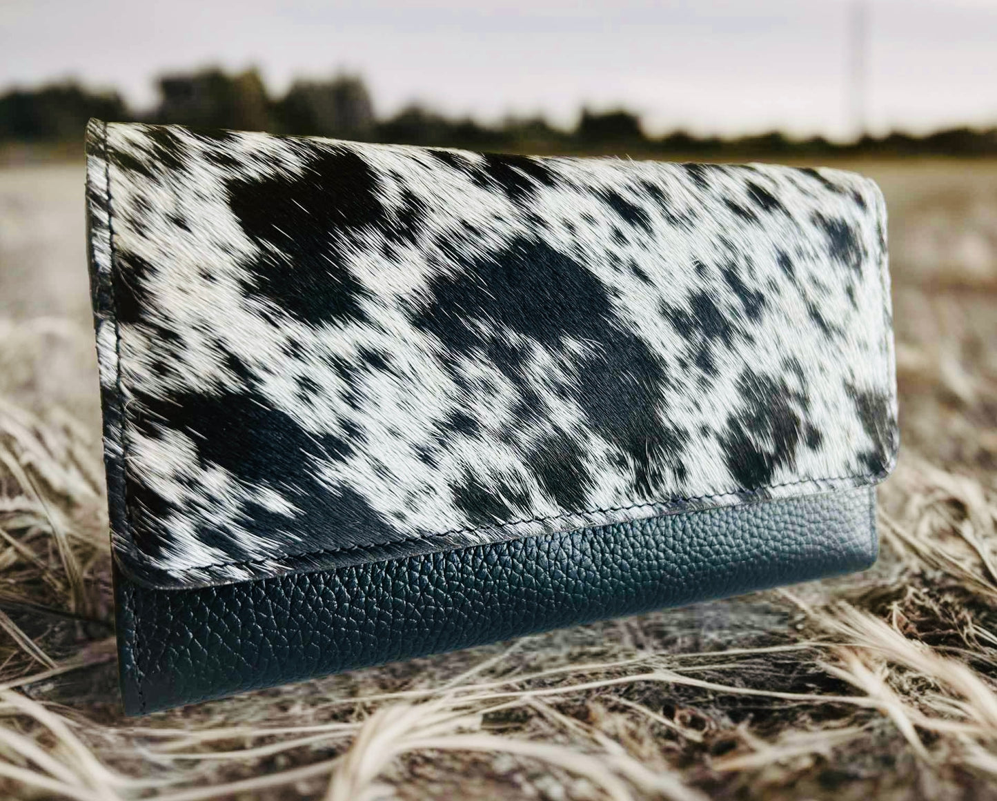 Genuine Cowhide Clutch Purse - Magnetic closure