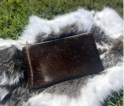 🇦🇺 Genuine Cowhide Clutch - Medium